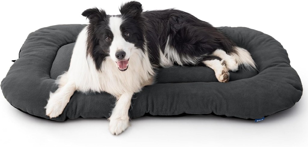 Bedsure Washable Fleece Dog Crate Mat Non Slip Bottom 104x69cm