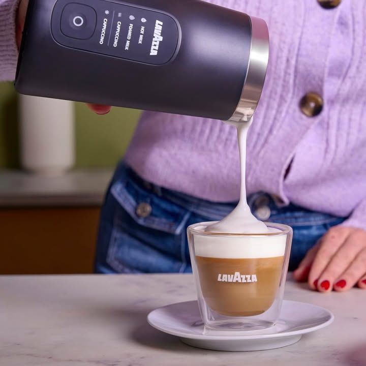 Lavazza A Modo Mio Milkeasy Plus Electric Milk Frother