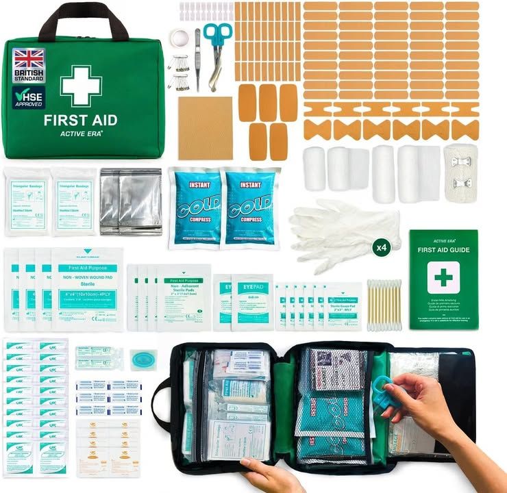 220 Piece Premium First Aid Kit Bag Includes 2 X Cold Ice Packs And Emergency Bl