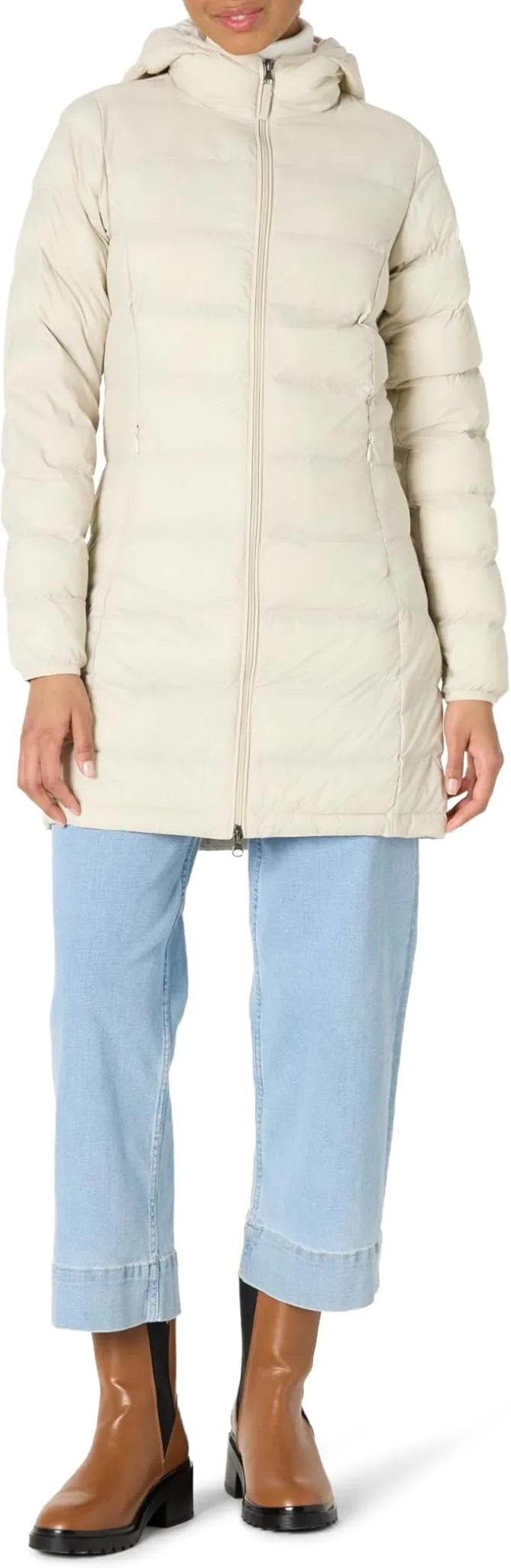 Amazon Essentials Women S Lightweight Water Resistant Packable Hooded Puffer Jac