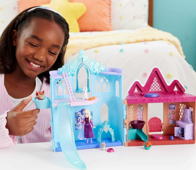 Mattel Disney Frozen Elsa Winter Animal Fun Playset