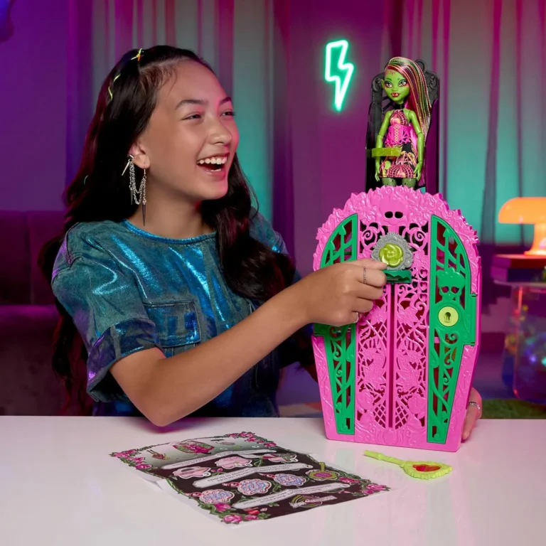 Monster High Skulltimate Secrets Doll