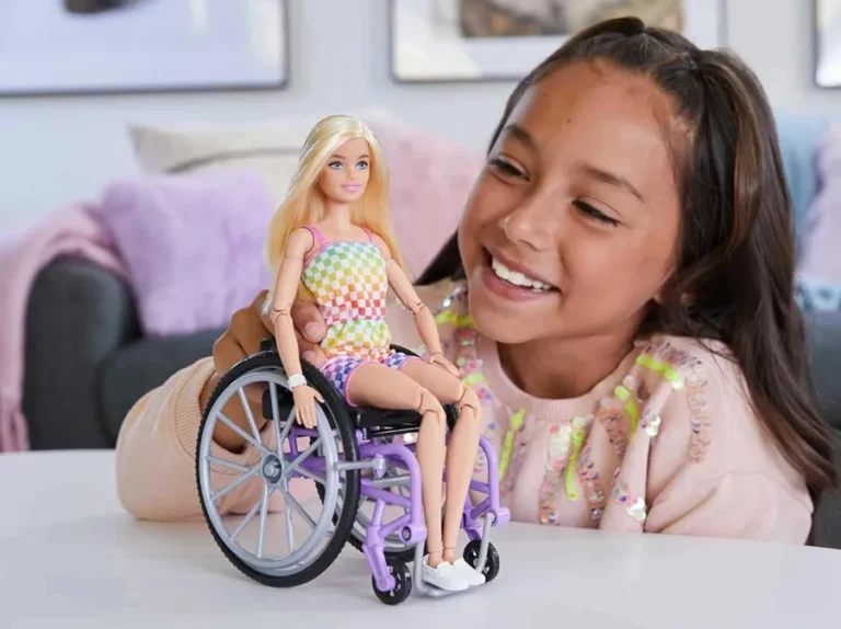 Barbie Fashionistas Wheelchair And Ramp Doll