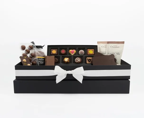 Hotel Chocolat The Large Chocolate Hamper A Luxury Ribbon Tied Gift 578g