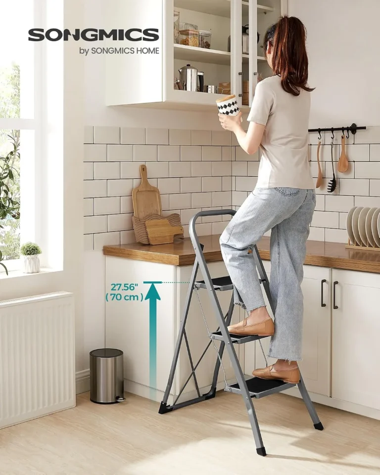 Songmics 3 Step Ladder Folding Step Ladder Safety Holds Up To 150kg